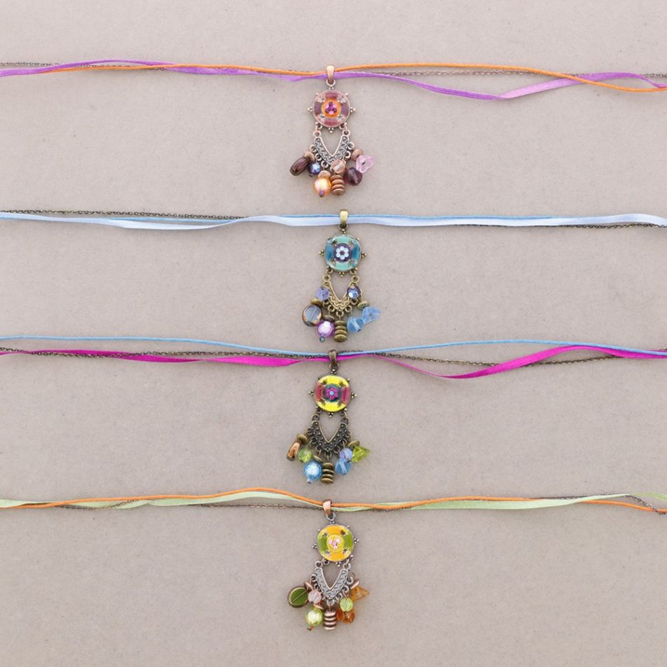 COLLAR COLG. ESMALTE CRISTAL ABALORIOS