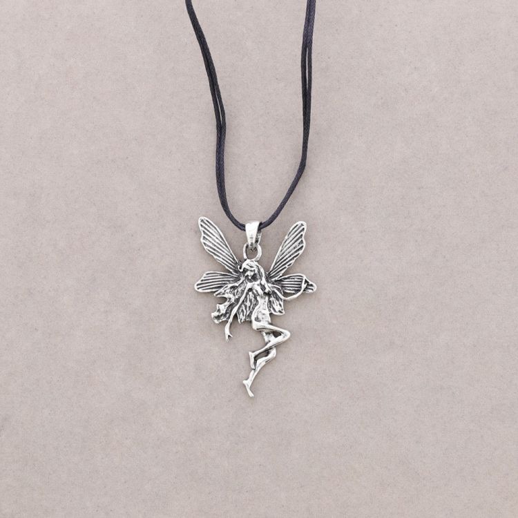 COLLAR CORTO COLGANTE METAL