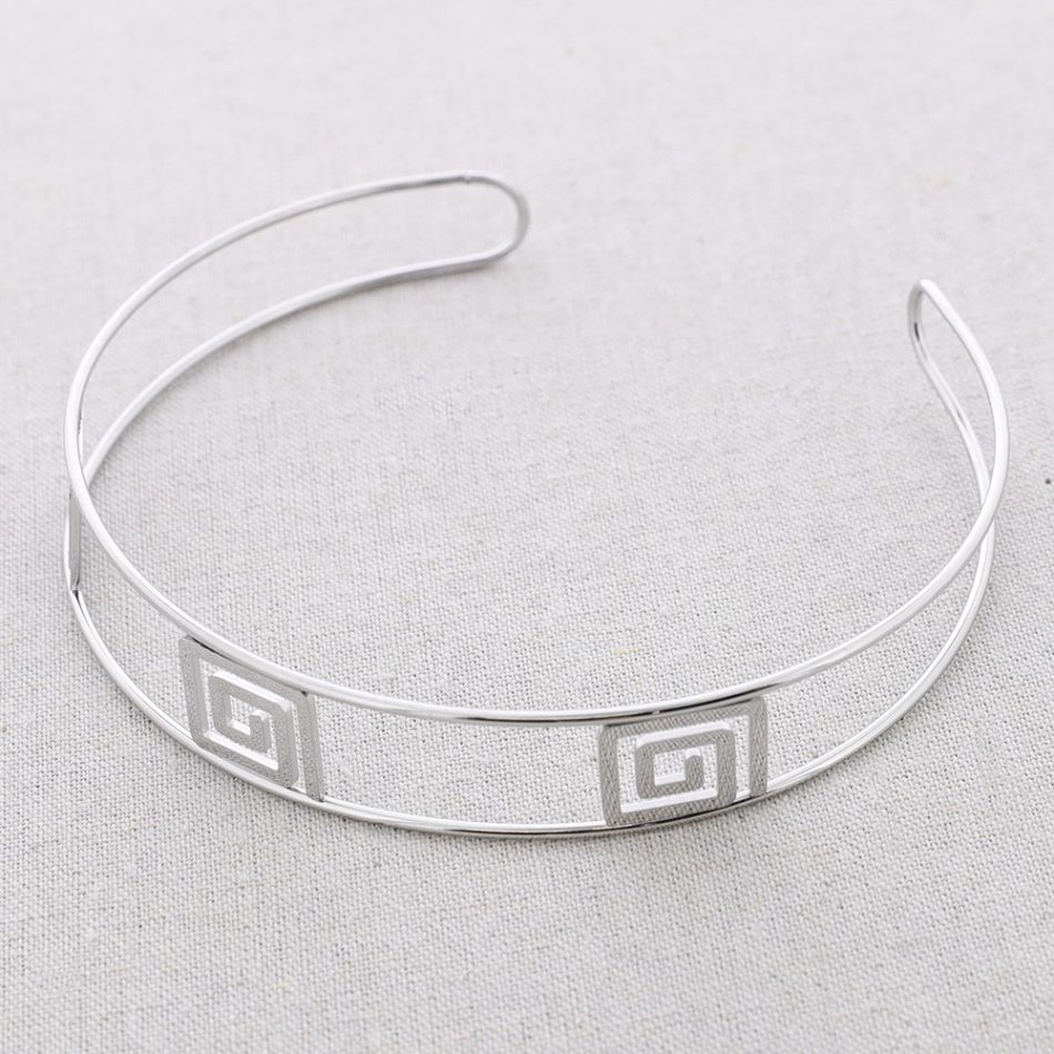 ADJUSTABLE SPIRAL STEEL SHORT NECKLACE