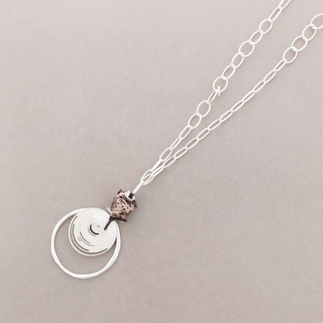 COLLAR LARGO COLGANTE ESPIRAL METAL