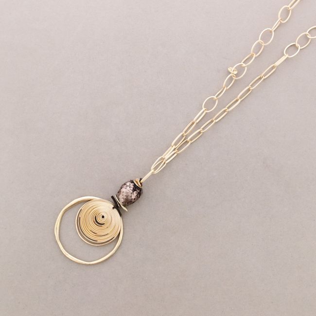 METAL SPIRAL PENDANT LONG NECKLACE