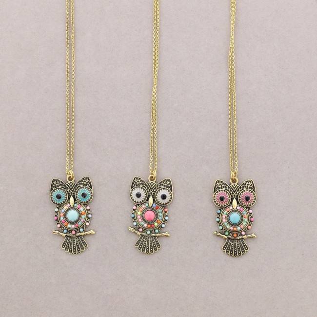 COLLAR LARGO COLG. FIGURA METAL CUENTAS