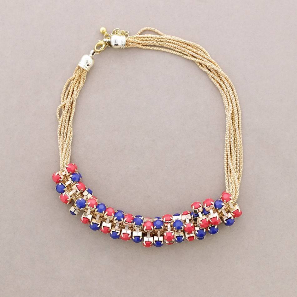 CHAIN SHORT NECKLACE WITH INCLUDED BEADS