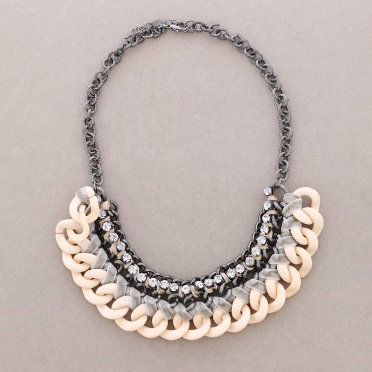 WOVEN LINK SHORT NECKLACE