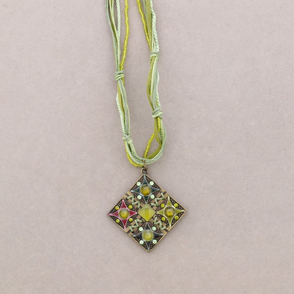 COLLAR COLG. CRISTAL