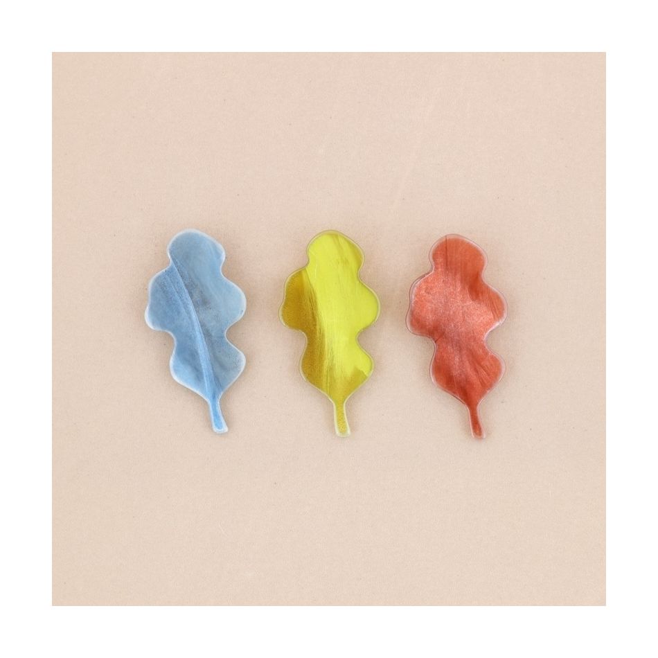 BROCHE HOJA RESINA