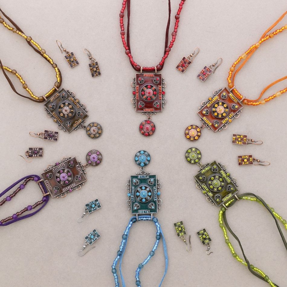 CONJ. COLG. METAL ESMALTE ABALORIOS CRISTAL