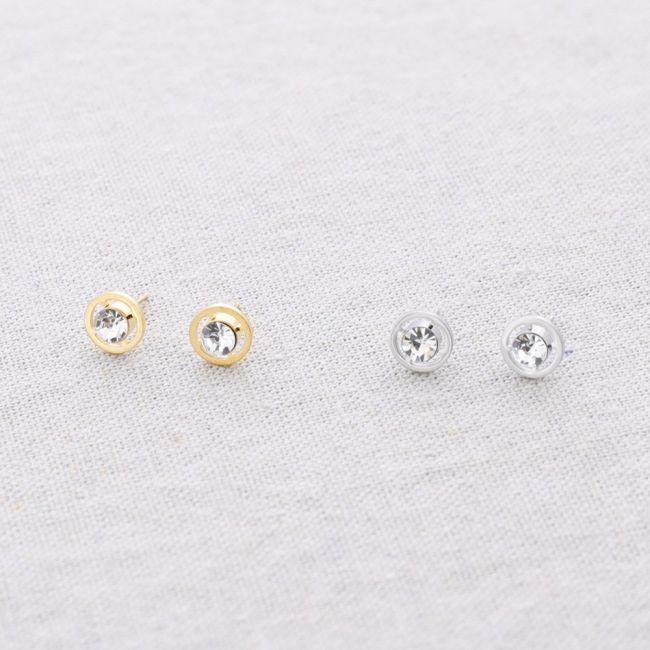STEEL STUD CRYSTAL EARRINGS