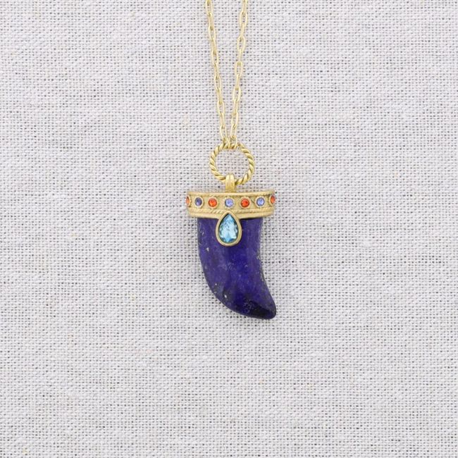 COLLAR ACERO COLGANTE CUERNO PIEDRA CRISTALES