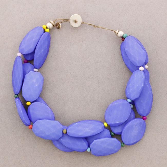 TRIPLE RESIN BEADS CHOKER
