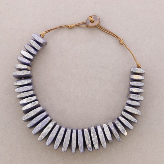 WOODEN BEADS CHOKER