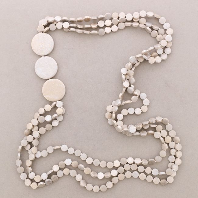 COLLAR LARGO CUENTAS MADERA
