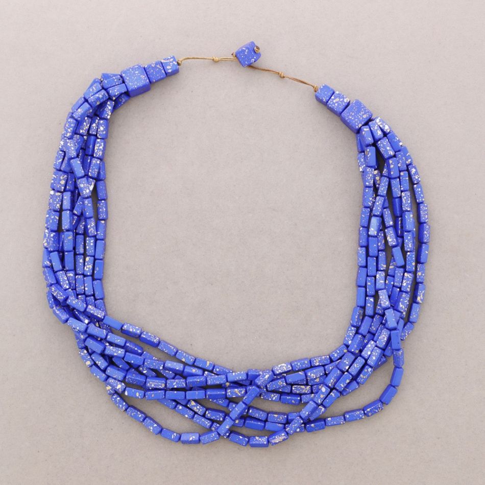 CHOKER WITH 8 STRIPS WOODEN BEADS