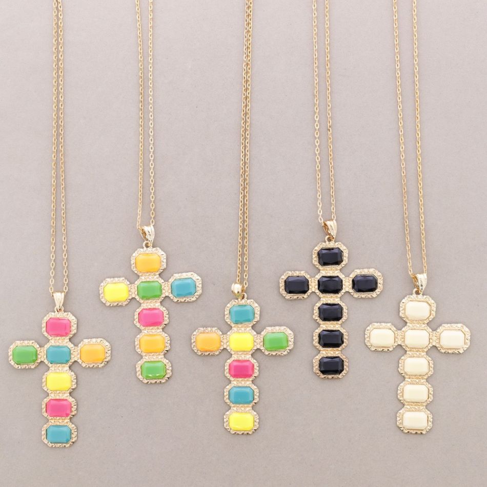 LONG PENDANT NECKLACE CROSS
