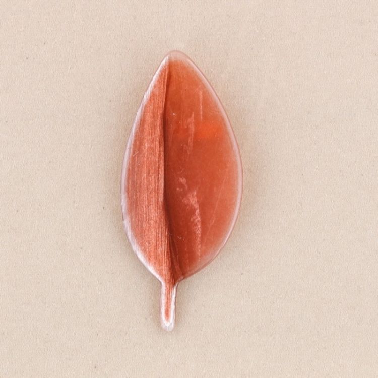 RESIN LEAF BROOCH