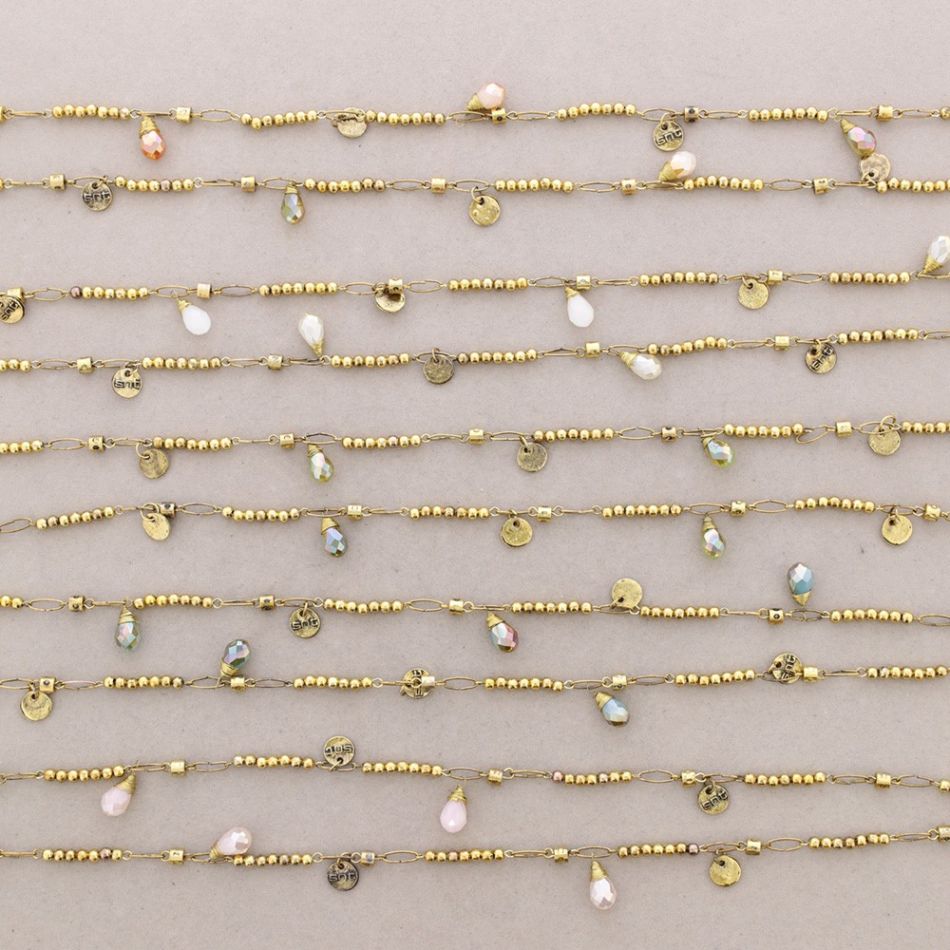 LONG NECKLACE WITH METAL BEADS FACETED CRYSTALS