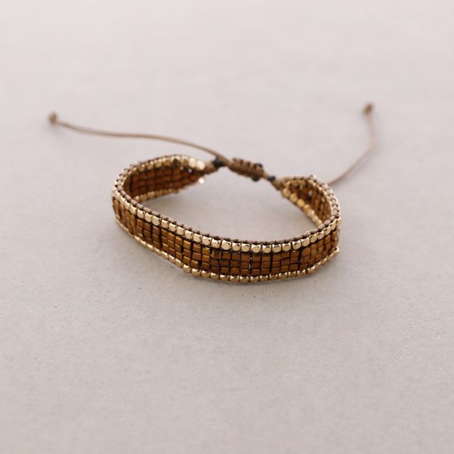 PULSERA MACRAMÉ CUENTAS
