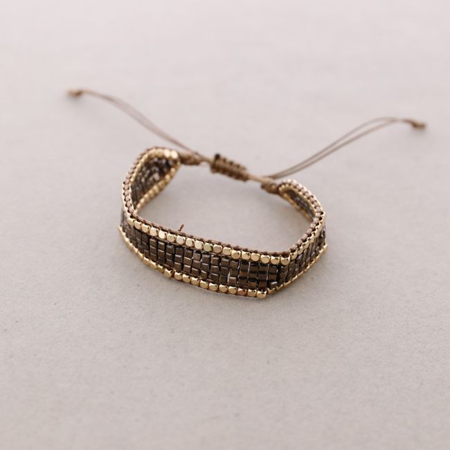 PULSERA MACRAMÉ CUENTAS