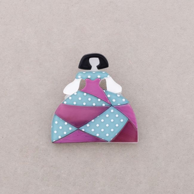 RESIN MENINA BROOCH