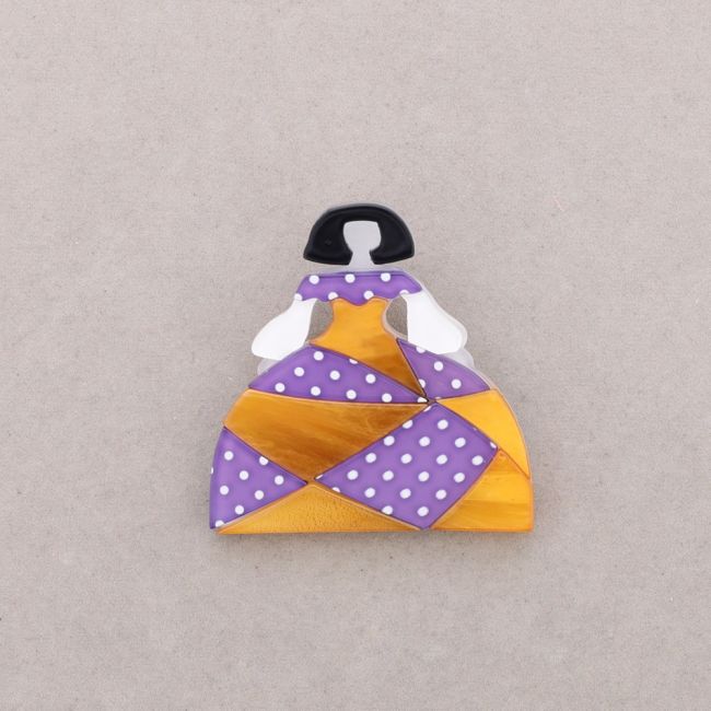 BROCHE MENINA RESINA