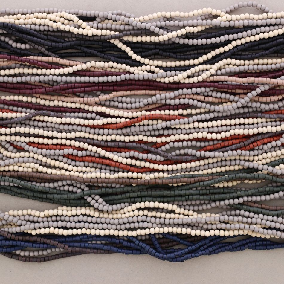 MULTI ROW WOODEN CHOKER