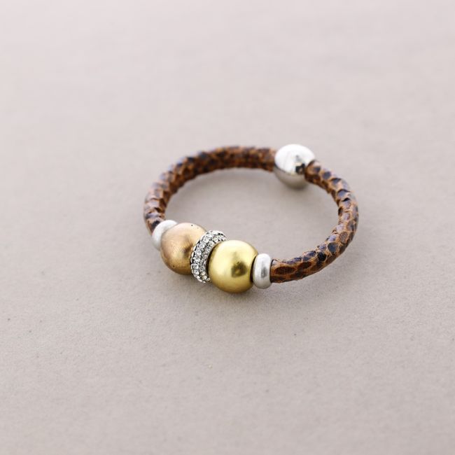 LEATHER METAL CRYSTALS BRACELET