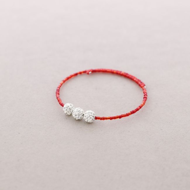 BRACELET WITH CRYSTAL BEADS