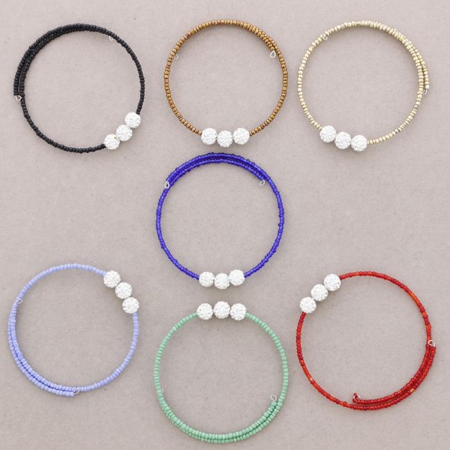 BRACELET WITH CRYSTAL BEADS