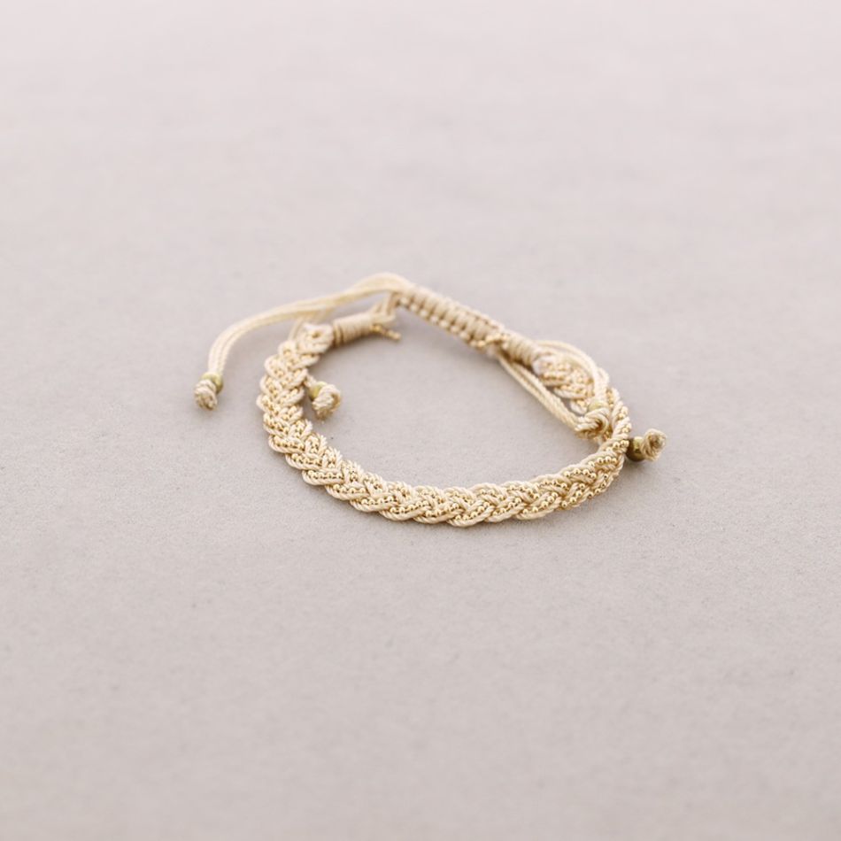 MACRAMÉ BRAIDED BRACELET