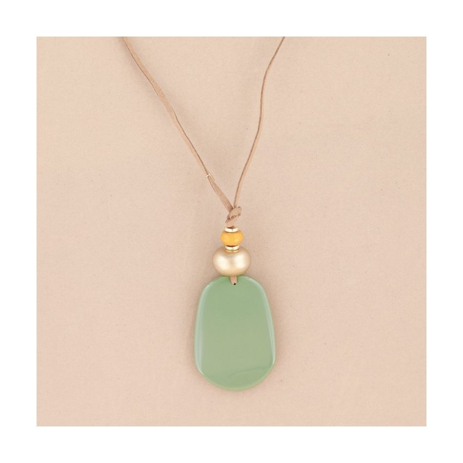 LONG RESIN PENDANT NECKLACE