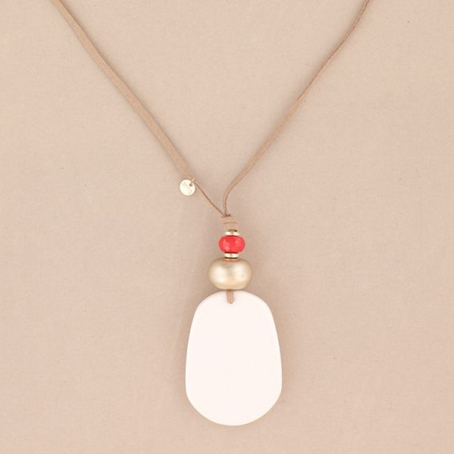 COLLAR LARGO COLGANTE RESINA
