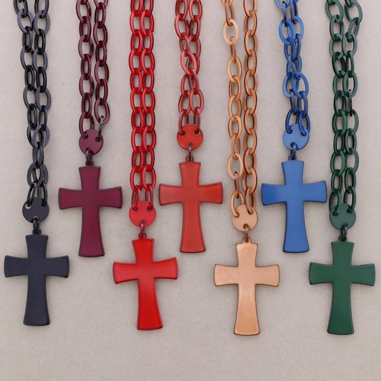 COLLAR LARGO CADENA COLG. RESINA 2