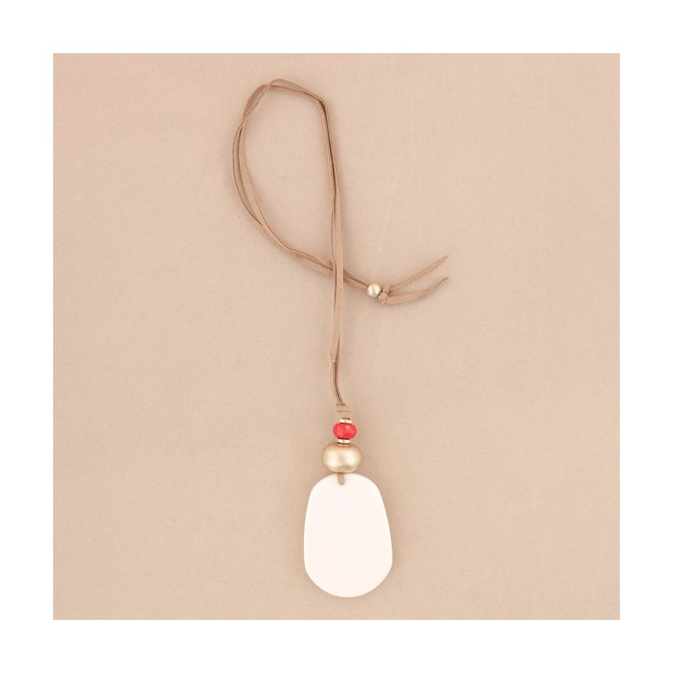 COLLAR LARGO COLGANTE RESINA