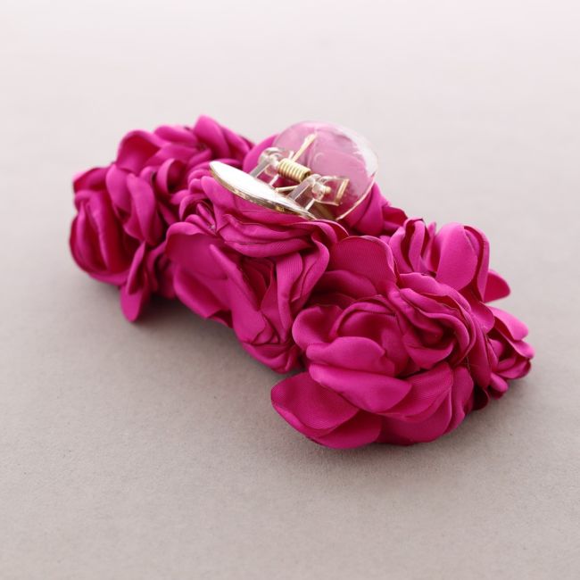 HAIR CLIP WITH 6 FABRIC FLOWERS