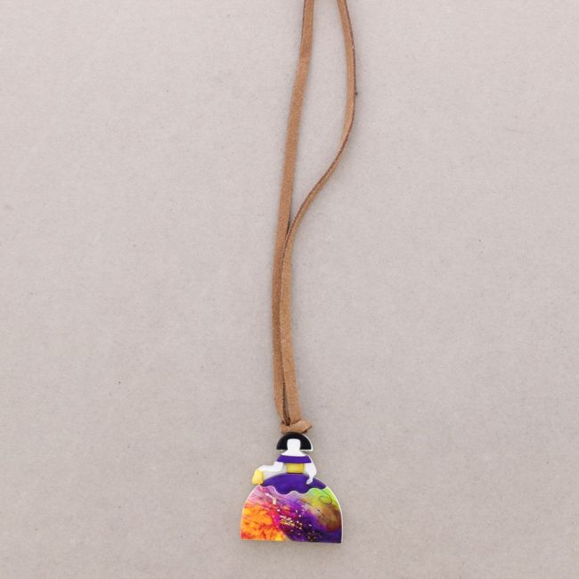 MENINA RESIN PENDANT CHOKER