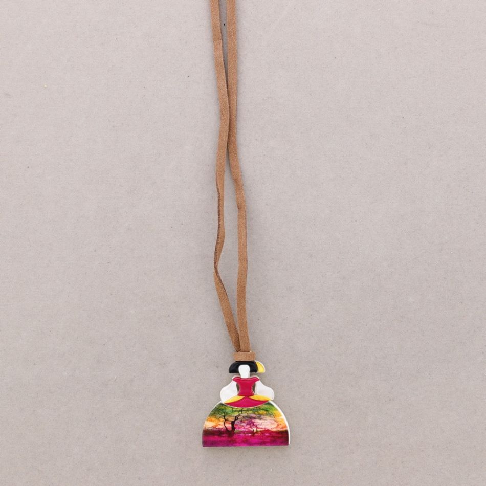 MENINA RESIN PENDANT CHOKER