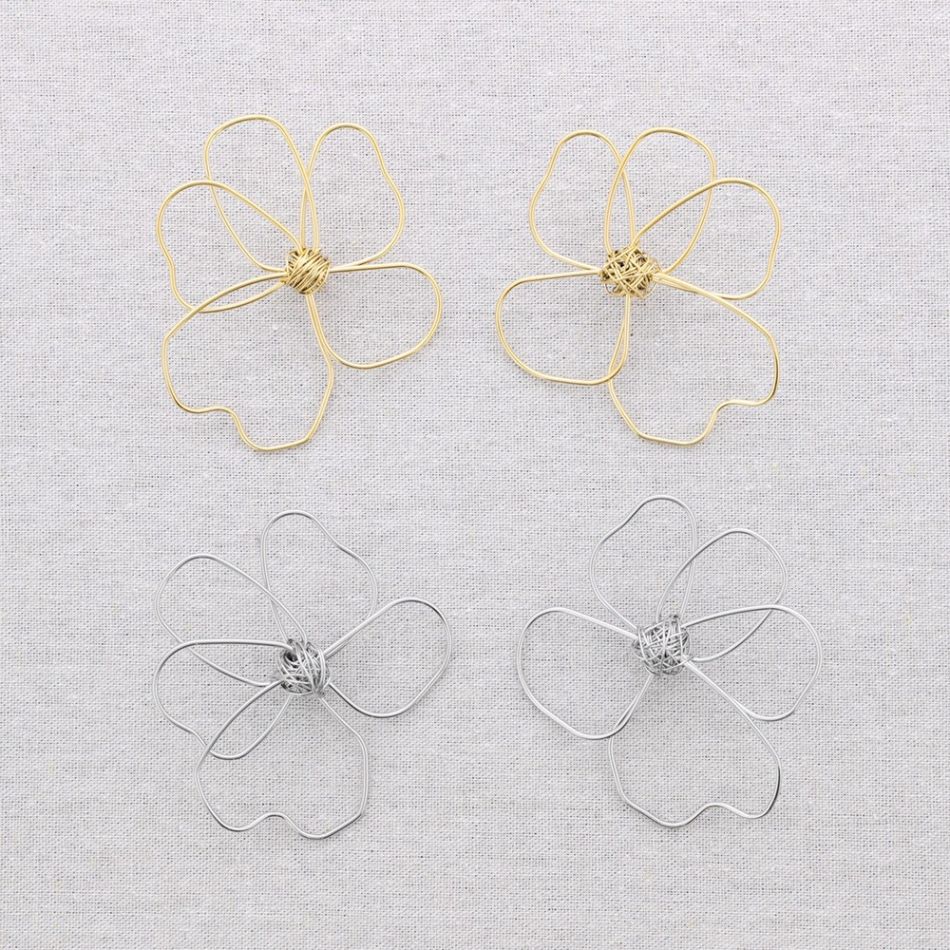 PENDIENTES ACERO FLORES HUECAS