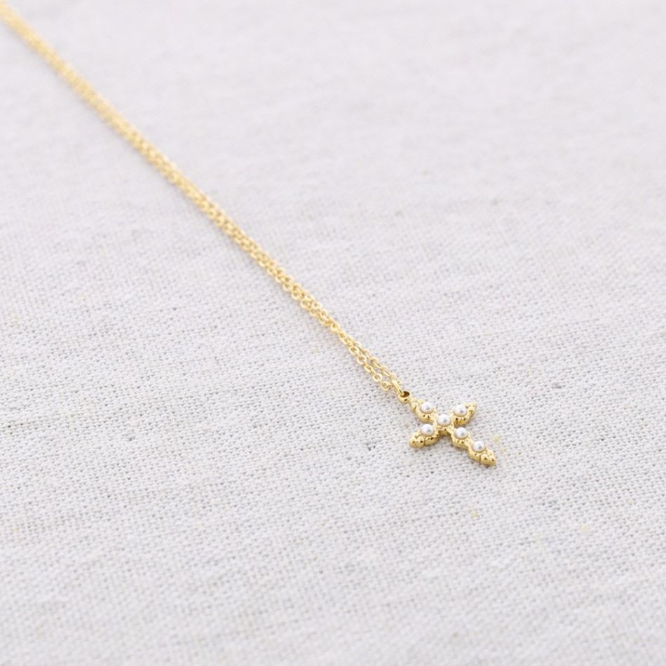 STEEL CROSS CRYSTAL SHORT NECKLACE