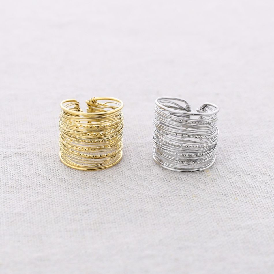 STEEL RING INTERLACTED STRIPS