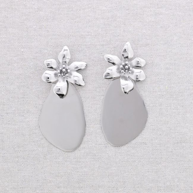 PENDIENTES ACERO FLOR COLGANTE TRIANGULAR