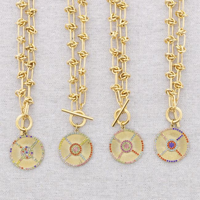 STEEL CHOKER WITH CRYSTALS MEDAL PENDANT