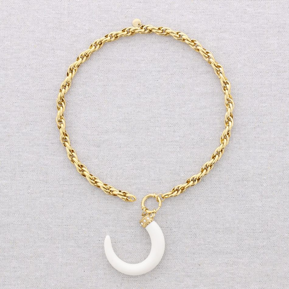 STEEL HORN RESIN CHOKER