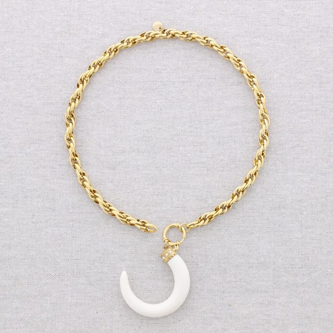 STEEL HORN RESIN CHOKER