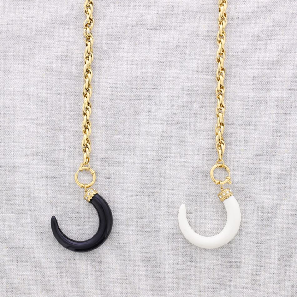 STEEL HORN RESIN CHOKER