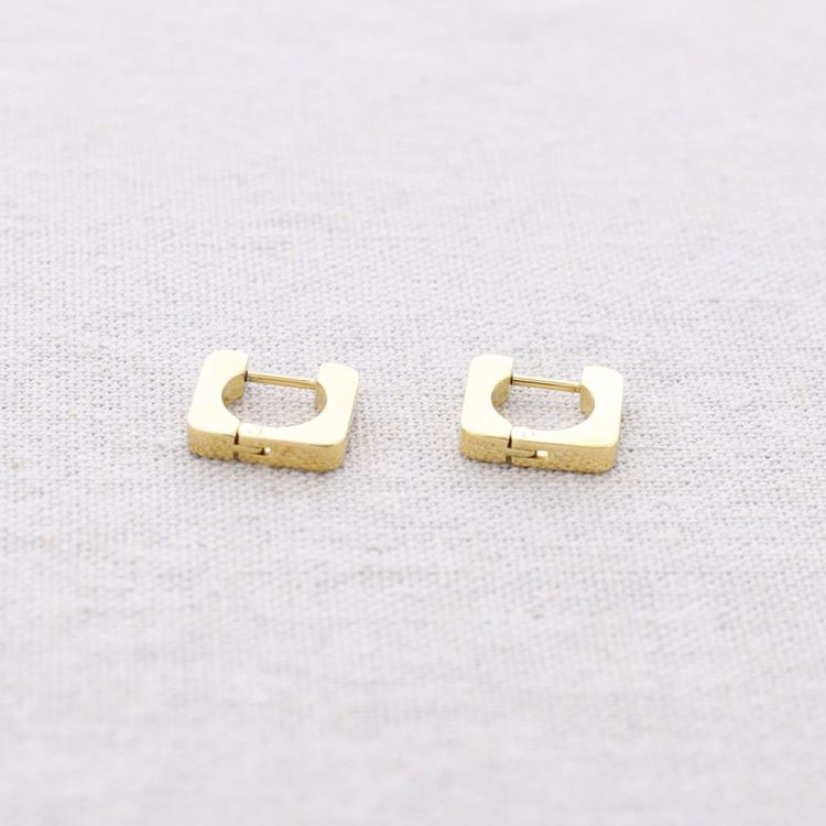 SQUARE HOOP STEEL EARRINGS 2