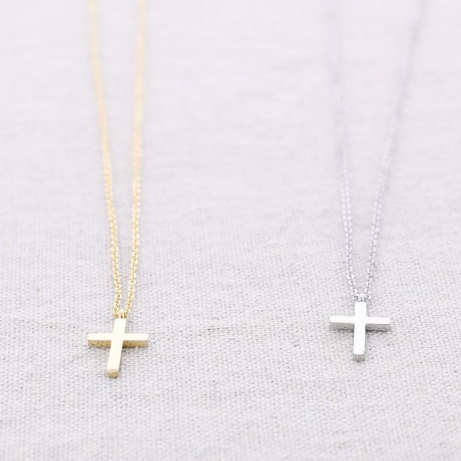 STEEL CHOKER WITH CROSS PENDANT