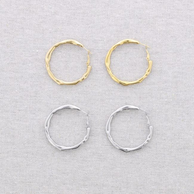IRREGULAR HOOP STEEL EARRINGS