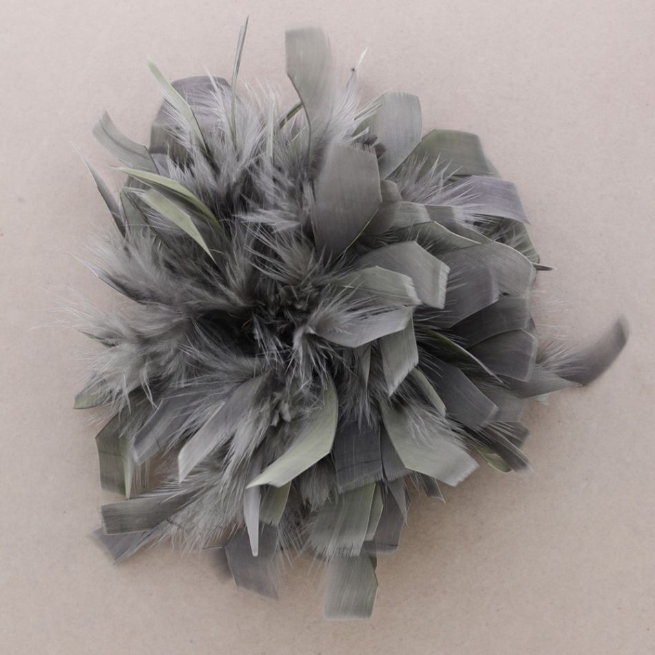 FEATHER BROOCH (ASSORTED SIZES)