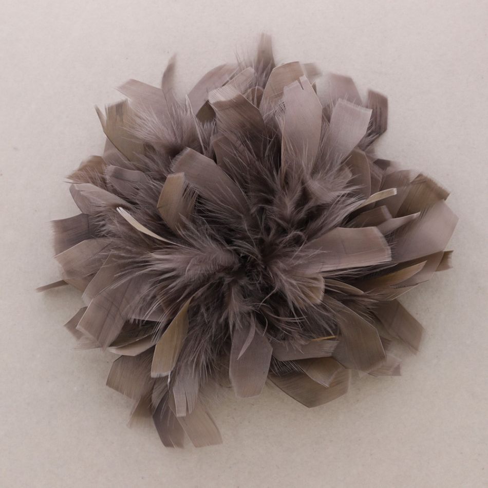 FEATHER BROOCH 15CM