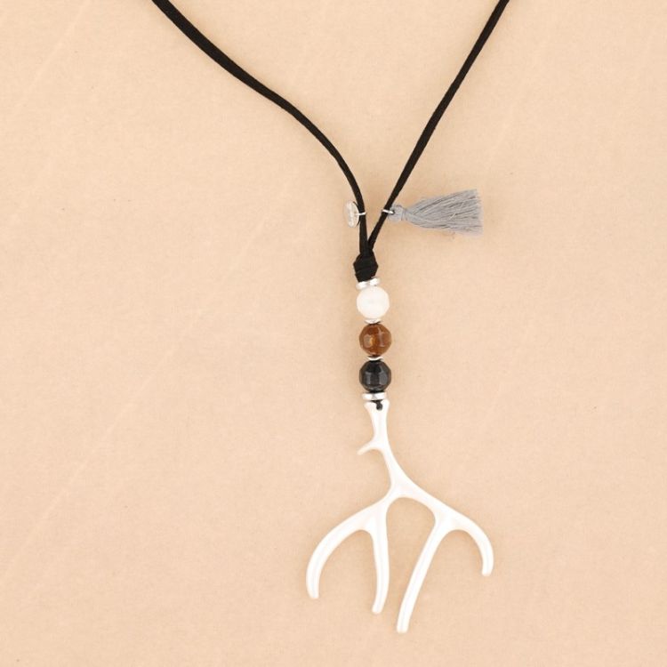 LONG METAL PENDANT NECKLACE 2